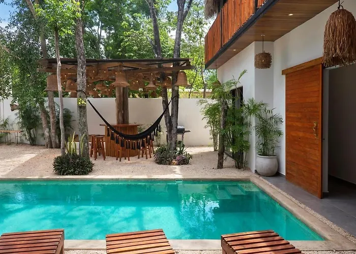 7br Dream Pool Jacuzzi And Stylish Patio Pousada